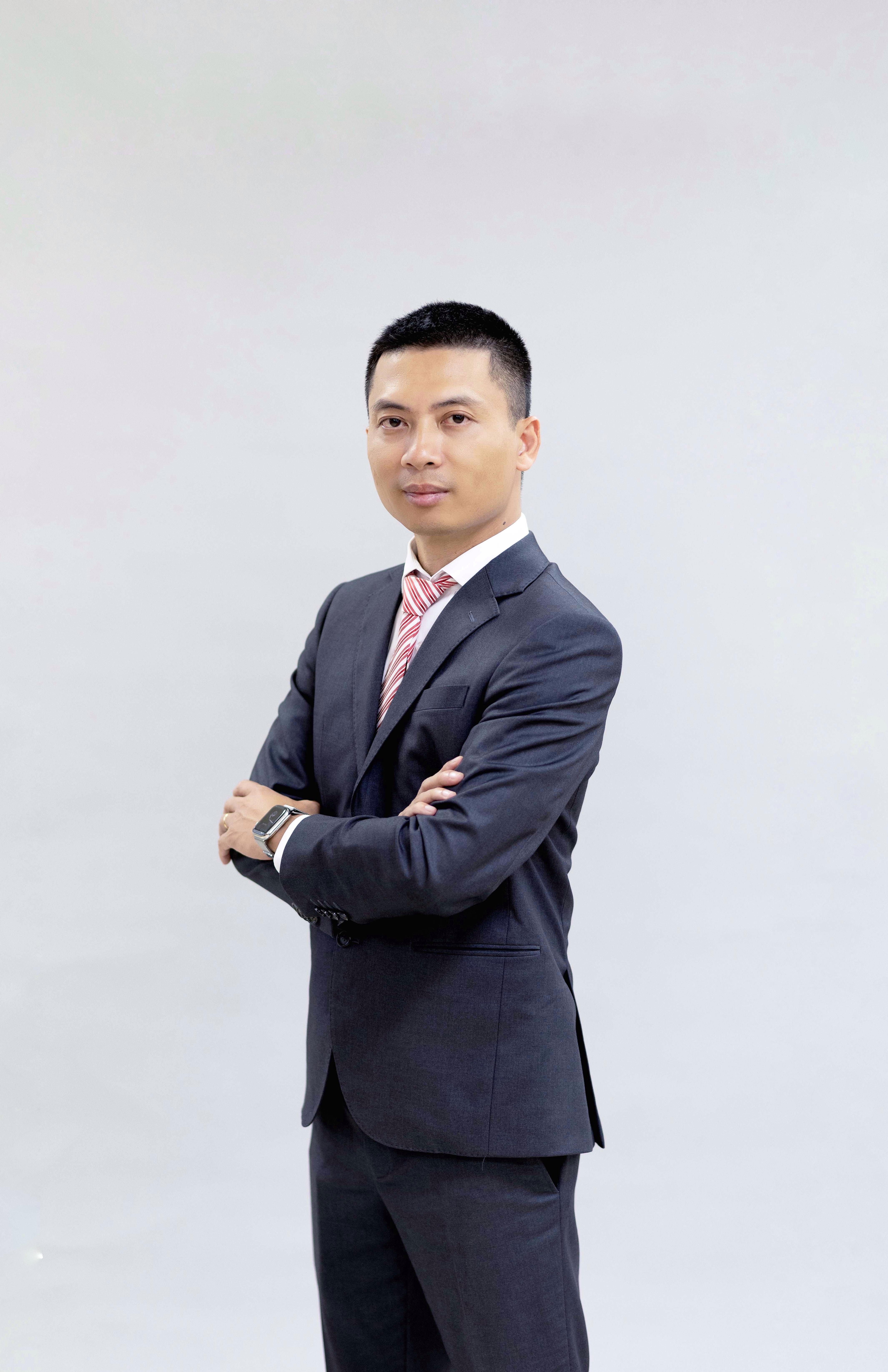 Mr. Nguyen Quang Vinh